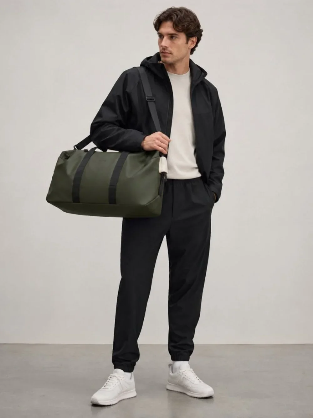 NWT RAINS HILO WEEKEND BAG duffel waterproof large green boat fish travel gorp